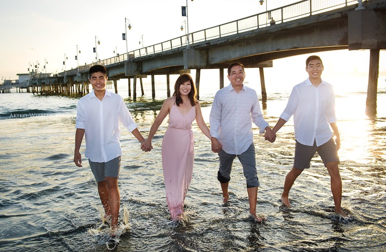 family portraits, long beach, los angeles family portrait photographer, family portraits on location, family portrait on the beach, modern family portraits, akiko whalen photography, before my boys leave my nest, 